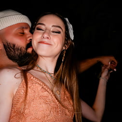 Daisy Fox in 'Cum 4k' our first festival almost broke us (Thumbnail 7)