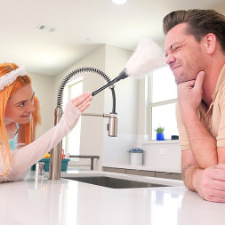 Gracey Snow in 'Cum 4k' Maid Tease (Thumbnail 6)