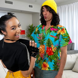 Liora Vane in 'Cum 4k' Tempting Waifu (Thumbnail 4)